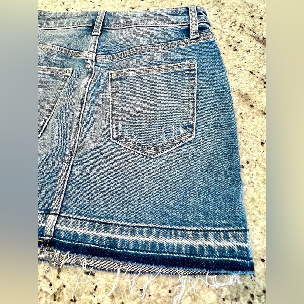 SNEAK PEEK Classic Medium Vintage Denim Mini Skirt - Picture 7 of 11